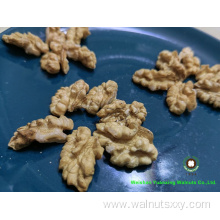 Natural Chinese Walnut kernels Light Quarters